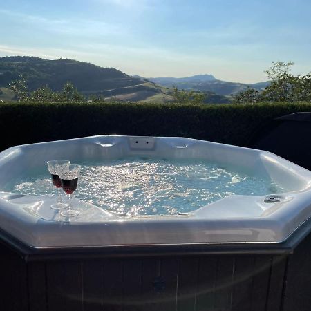 Villa Tamara Country & Spa Suites Montefiore Conca Luaran gambar