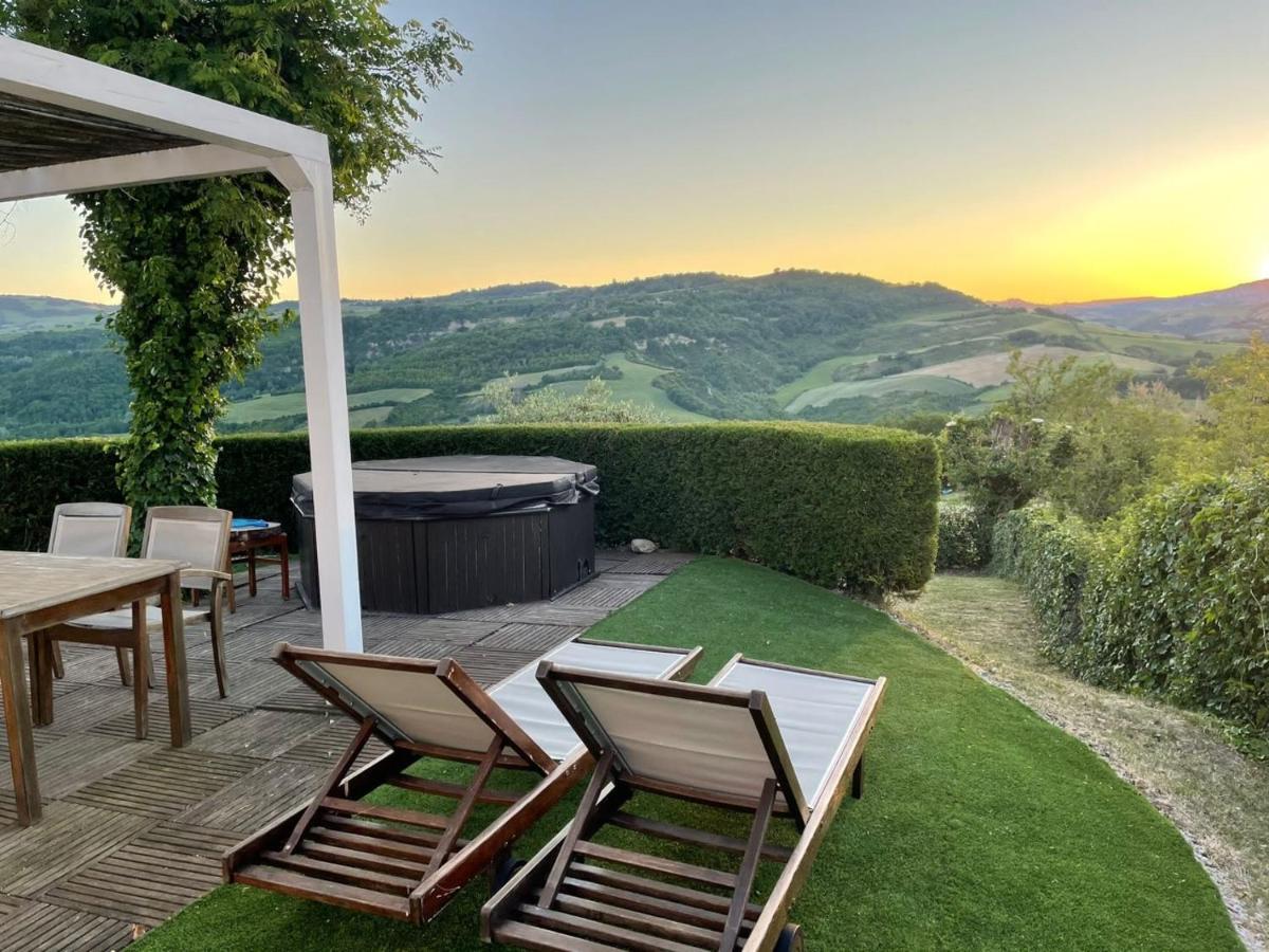 Villa Tamara Country & Spa Suites Montefiore Conca Luaran gambar