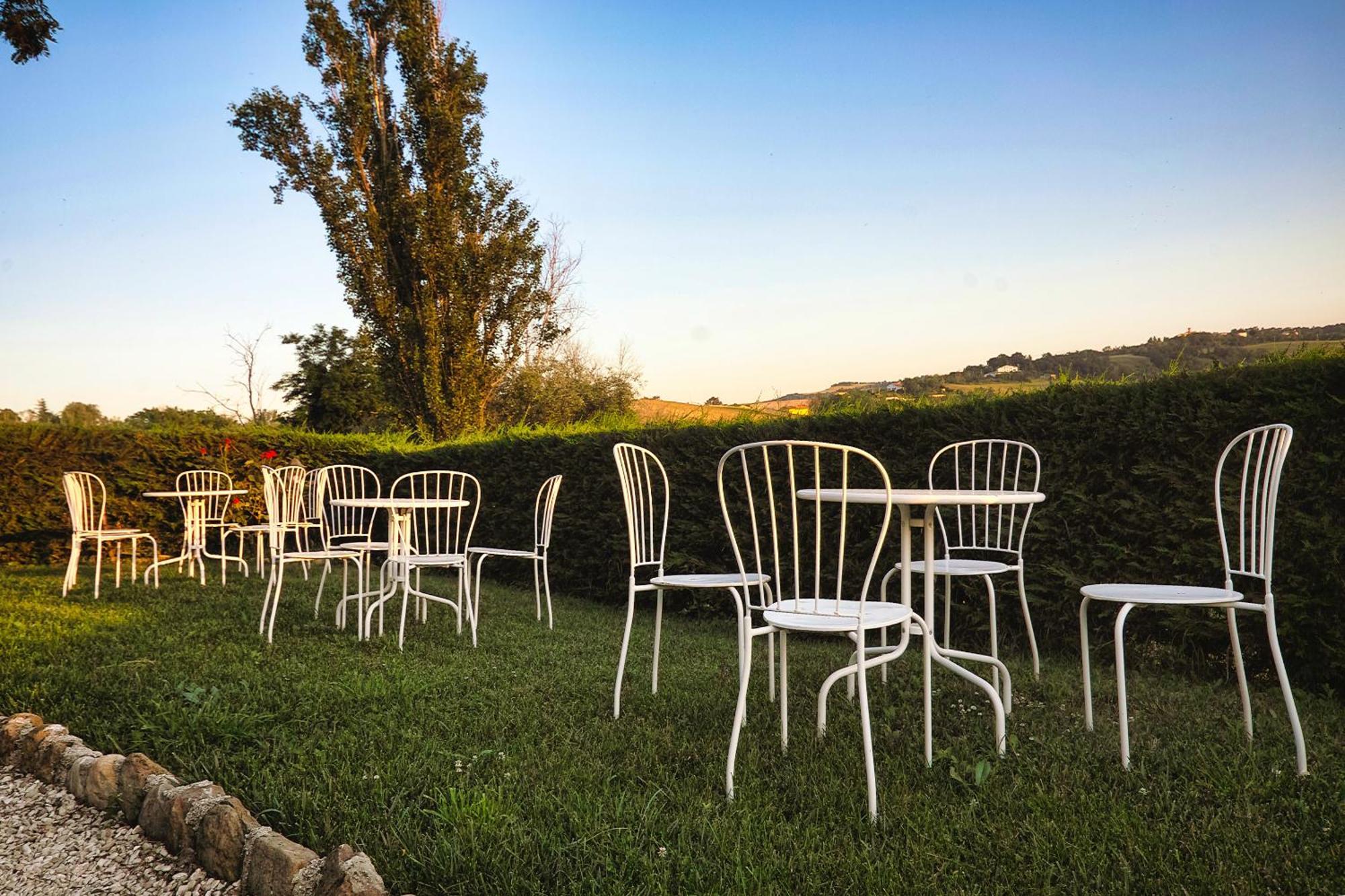 Villa Tamara Country & Spa Suites Montefiore Conca Luaran gambar