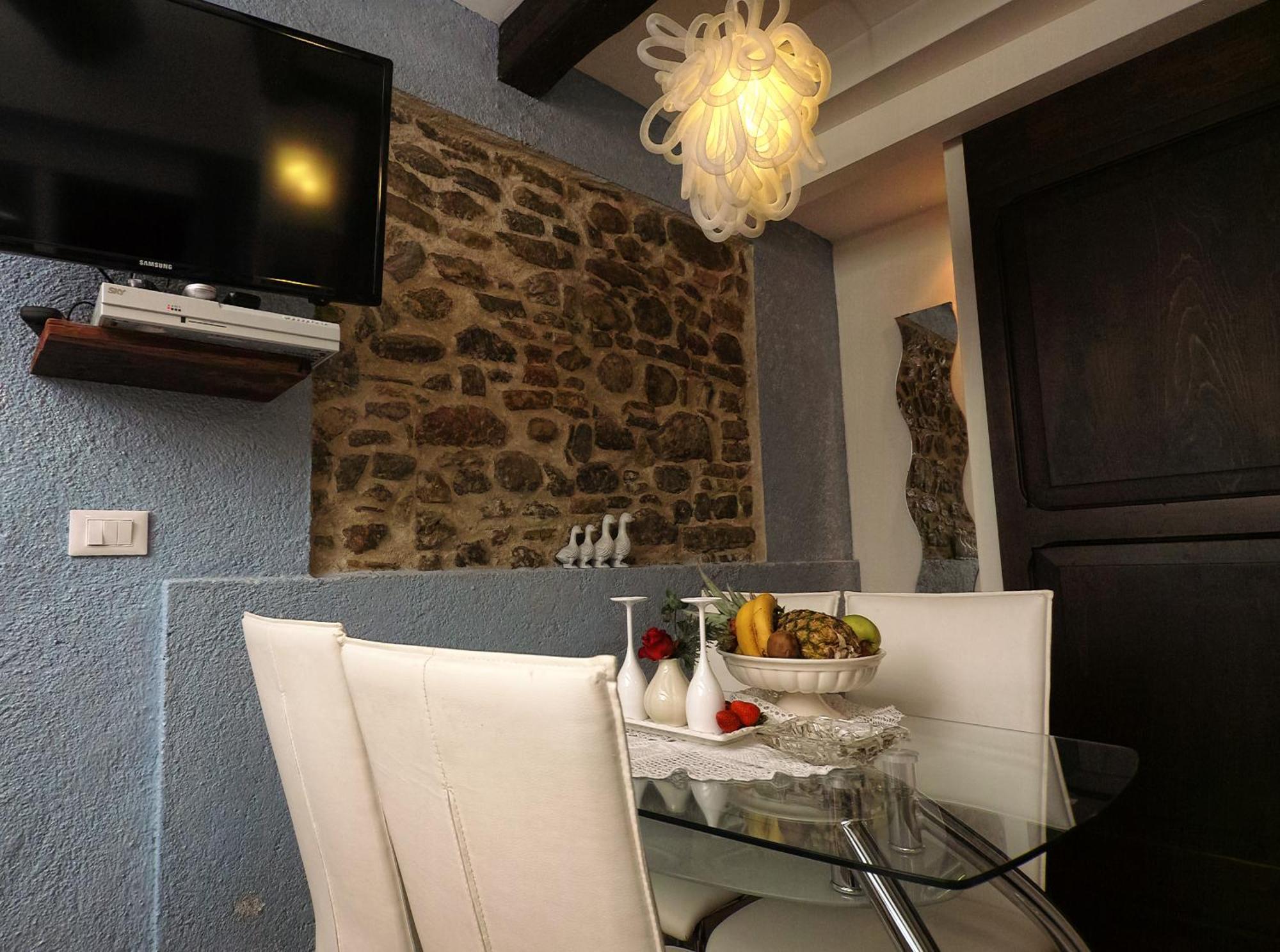 Villa Tamara Country & Spa Suites Montefiore Conca Luaran gambar