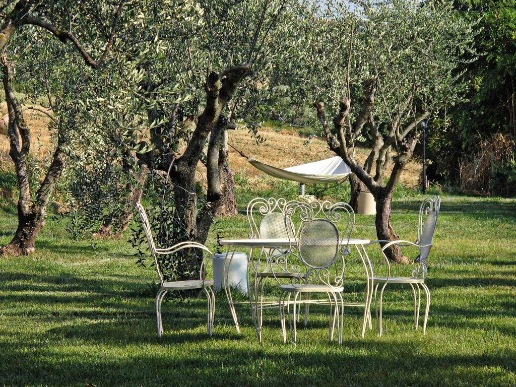 Villa Tamara Country & Spa Suites Montefiore Conca Luaran gambar